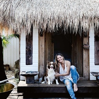 Hav'eli of Byron Bay founder, Heidi Daburger has lived in many places over the years, but a love of homewares, furniture and architectural pieces inspired her to settle down in northern NSW. ⁠
⁠
When first she eyed this 1950s cottage, "It was love at first sight," she says. ⁠
⁠
Click the link in our bio to tour the home.⁠
⁠
⁠
⁠
Photography: @chriswarnes | Styling: @nataliewalton⁠
⁠
⁠
#byronbay #coastalhome #bohostyle