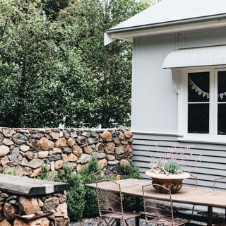 Unquestionably charming, historic Hargan's Cottage is filled with whimsical foraged objects and antique furniture collected over decades – a true reflection of owner Belinda Satterthwaite's lifetime hobbies.⁠
⁠
Connected to another of Belinda and husband Stephen's properties, a converted flour mill, this gorgeous cottage received an update at the loving hands of Belinda after the departure of the couple's children.  "I've always been creative," she says. "It's just something I do – that's just me!"⁠
⁠
Photography: @abbie_melle⁠
Words: @penny.carroll⁠
⁠
#renovatedcottage #carcoarnsw #ruralliving #weatherboard