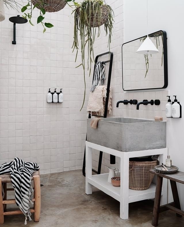 Interior stylist @lynda.gardener is known for her amazing transformation of old homes, but - in a detour of her signature vintage look - she's built a modern country home from the ground up. ⁠
⁠
"I didn't do fancy in this place," she says of the home, which features a timeless palette throughout. ⁠
⁠
Click the link in our bio to tour the barn style which features what Lynda calls "Mr Ed-style" doors. ⁠
⁠
Photography: @marniehawson⁠
Styling: @lynda.gardener ⁠
⁠
#bathroomdesign #interiors #bathroomdecor #bathroomgoals #plantlife #indoorplants
