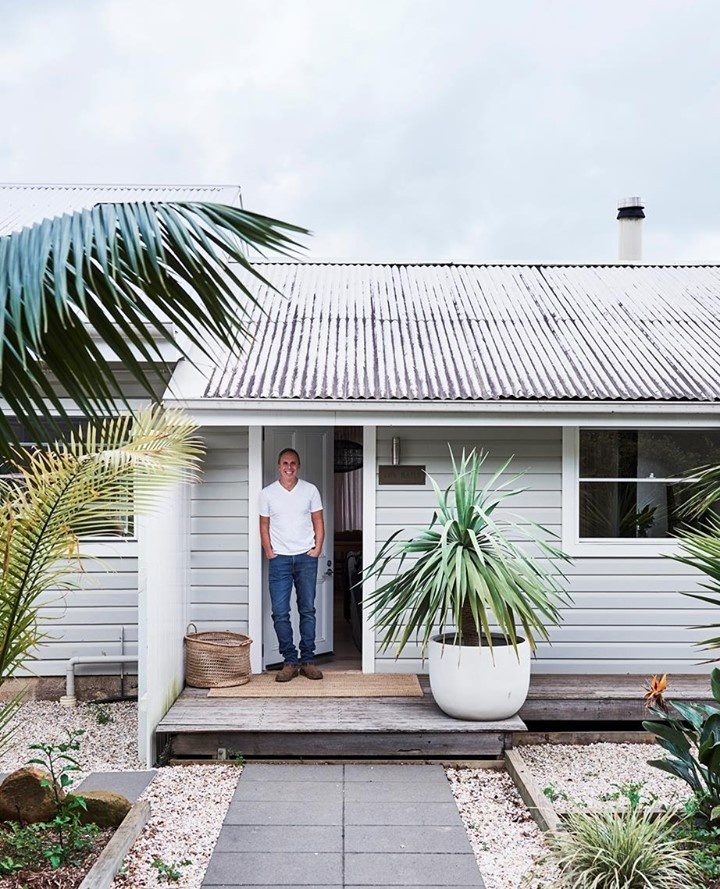 Although this former dairy-turned-mango farm in the #ByronBay hinterland featured a new, architect-designed house, it was the rundown timber #cottage that caught Ian's eye. ⁠
⁠
"While we loved the main house, we thought the dairy bails could really be something," he says. ⁠
⁠
Tap the link in our bio to see how Ian and his wife Kate transformed the rundown cottage into a heavenly holiday home featuring a large covered deck and a plunge pool made from a repurposed concrete water tank. ⁠
⁠
Photography: @lisacohenphoto / Styling: @inside_story_⁠
⁠
#cottagerenovation #farmhouse #ByronBayaccommodation