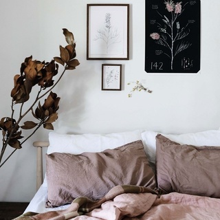 As we move into #winter, it's time to cosy up your bedroom with extra layers, texture and comforting decor that celebrates the season.⁠
⁠
From snug sheets to autumnal foliage, tap the link in our bio for some simple #decorating ideas that will inspire you to turn your #bedroom into a warm and inviting sanctuary where tea in bed and cosy nights in can enjoyed in style.⁠
⁠
Photography: @marniehawson / Styling: @hannah.brady⁠
⁠
