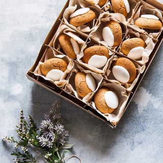 Looking for the ultimate bake-ahead, edible Christmas gift? This recipe for Danish honey cakes was passed down to Kristine Hansen by her grandmother Anne-Marie "Midde" Scmidt Clausen. ⁠
⁠
"In Denmark we cook our honey cakes in November, then place them in a closed jar with a piece of rye bread for two weeks to absorb the moisture," says Kristine. ⁠
⁠
Baking these will fill your home with the festive scent of honey, ginger, cinnamon and cloves. ⁠
⁠
Tap the link in our profile for the heirloom recipe. ⁠
⁠
Photography: @chinasquirrel⁠
Words: Tracey Platt