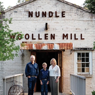 Do you know a local individual or business that forms the backbone of your community? Or are you one yourself?⁠ It's your last chance to enter Country Style's Legends of the Land competition.⁠
⁠
In collaboration with Robert Gordon, we are celebrating the best of the best; the legends of the land. The winner of this competition will receive a hand-thrown vase as well as a Robert Gordon Australian-made eight-piece dinner setting, a prize value of $1150.⁠
⁠
To enter, tap the link in our bio and fill out the form. Note that entries close 25/05/2022 (in just two days) and the winner will be announced in our August issue (on sale 21/07/2022). Good luck!⁠
⁠
Photography: @brigidarnottphotography⁠
Location: @nundlewoollenmill⁠
⁠
#legendsoftheland #countrystylemag #competition #robergordonaustralia