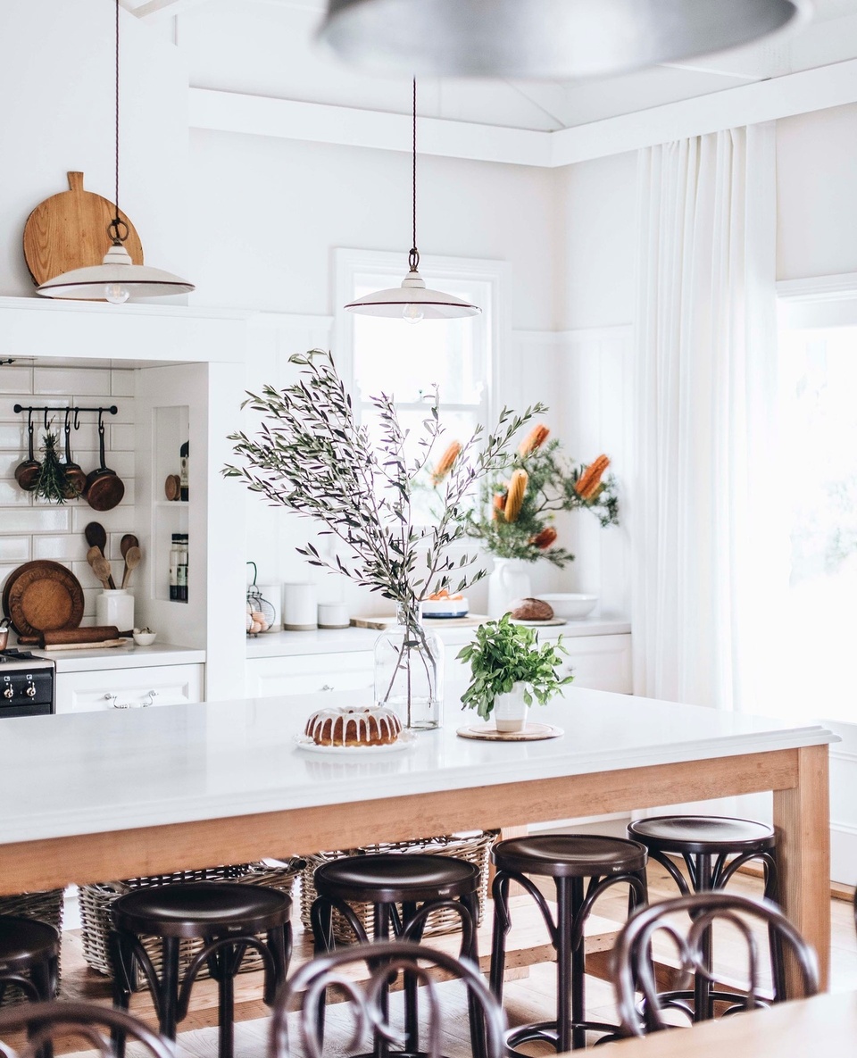 Upon arriving at Sinclairs of Berry, you'll likely be met with a blazing fire, lit candles, a cake on the kitchen bench and owner Caroline Sinclair to welcome you in personally.⁠
⁠
Set on an acre of land and boasting eight bedrooms (all complete with ensuites), a butler's pantry, laundry, and luxuriously large kitchen and living space, there's really not much more you could ask for from an Airbnb.⁠
⁠
Take a tour of this gorgeous space via the link in bio.⁠
⁠
Photography: @abbie_melle⁠
Words: @kylie.imeson⁠
Location: @sinclairsofberry⁠
⁠
#countrykitchen #berrynsw #airbnb #countryaccommodation