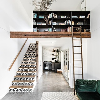 From a picture-perfect #pool house in #Mooloolaba on the Sunshine Coast to a rural retreat in #RedHill, Victoria, we've rounded up a range of luxurious Airbnbs, farmstays and #holiday homes across Australia, all offering a stylish place to escape and experience something different these summer holidays. ⁠
⁠
Photography @natspada⁠
⁠
Tap the link in our bio to book your next escape. ⁠
⁠
#regionalaustralia #buyfromthebush #airbnbaustralia