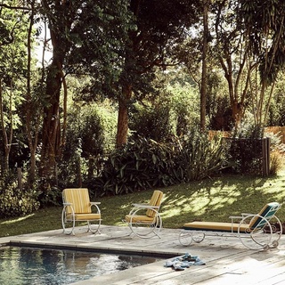 Yalburaba means 'place of contentment' in the Bundjalung language of northern NSW. And for Jane and David Fewson, it was the perfect name to adopt for their property. ⁠
⁠
The Fewsons' little patch of paradise is eight hectares of lush, subtropical land near the little town of Tintenbar, 20 minutes from Byron Bay, where they have built a home and business that now sustains three generations.⁠
⁠
Tap the link in our bio to take tour. ⁠
⁠
Photography: @lynden_foss⁠
⁠
#pool #pooldeck #australianhomes #bushhome