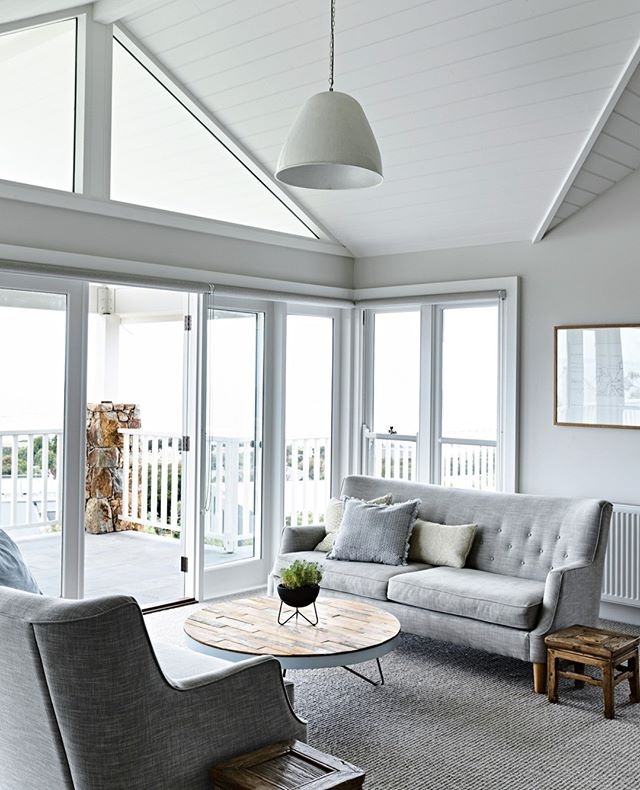 Have you got your copy of our Coastal Homes Special Collectors' Issue? Filled with inspirational homes so you can start planning your sea change, it is available at supermarkets, newsagents and online (see the link in our bio). Heather and Peter Cameron bought their home St Marys on Victoria's Mornington Peninsula in 2009 and transformed it into a relaxed getaway for their three adult children and their partners with the help of @austin_design_associates⁠
⁠
Words @virginia_imhoff⁠
Photography @derek_swalwell⁠
⁠
#countrystyleloves #country #countrylife #countryliving ⁠
#coastal #coast #beach #ocean #sea #interiordesign #design #homedecor #decor #home #interiors #inspiration #homedesign #furniture #interiorstyling #interiorinspiration #interiorstyle #designer #homestyle #house #home