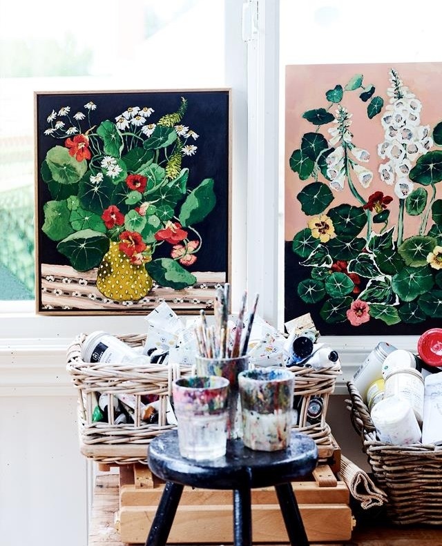 Plants and flowers are at the heart of #artist @anna_placidi's life and work. ⁠
⁠
Applying her paint in thick, expressive layers, she creates still-life #artworks of vibrant, glowing colours that celebrate #nature, #plants and insects as well as everyday objects. "A lot of people say my works are joyful," says Anna.⁠
⁠
Tap the link in our bio to see more of Anna's beautiful work and to tour her charming miner's #cottage in Ballarat.⁠
⁠
Photography: @markroperphotography⁠
⁠
#australianartist #stilllife #floralart #botanical 