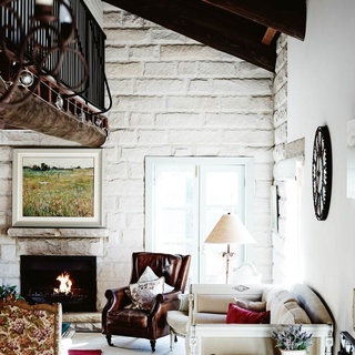 The European-inspired interiors of Talits Estate will make you feel like you're somewhere deep in the French countryside. ⁠
⁠
In reality, it's just a 20-minute drive away from the Hunter Valley, in the Broke Fordwich region of NSW - one of the state's best-kep secrets. ⁠
⁠
To find out what to see and do when you visit, tap the link in our profile. ⁠
⁠
Photography: @markroperphotography⁠
