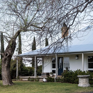 Two years after relocating to the seaside town of Milton on the NSW South Coast, landscape designer Jenny Paul enlisted the help of her friend, interior designer Christina Prescott, to refresh the look and feel of her 1880s-era home. ⁠
⁠
Her brief was to keep the renovation simple. “We really wanted to keep that country charm, but with some modernity,” says Jenny. ⁠
⁠
Tap the link in our profile to take a tour and learn about the property’s interesting history. ⁠
⁠
Photography: @brigidarnottphotography⁠
Styling: @miss_ness_tay⁠
⁠
#homestead #renovationideas #countryhome #farmhousedecorating⁠

