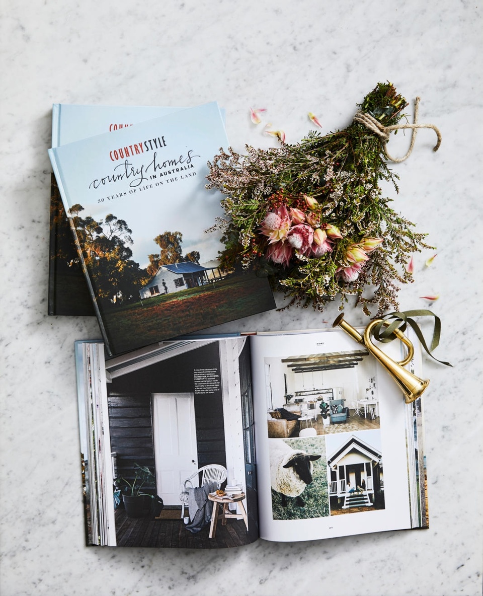 Need a last-minute #Christmasgift? Our new book, Country Homes in Australia: 30 Years of Life on the Land, will be a welcome addition to anyone's library. It's a collection of beautiful rural homes alongside the inspiring stories of the people that live in them.⁠
⁠
Follow the link in our bio to order your copy or head to your local bookshop.⁠
⁠
Photography @robcshaw⁠
Styling @olivia_blackmore⁠
⁠
#buylocal #countryliving #christmas #country