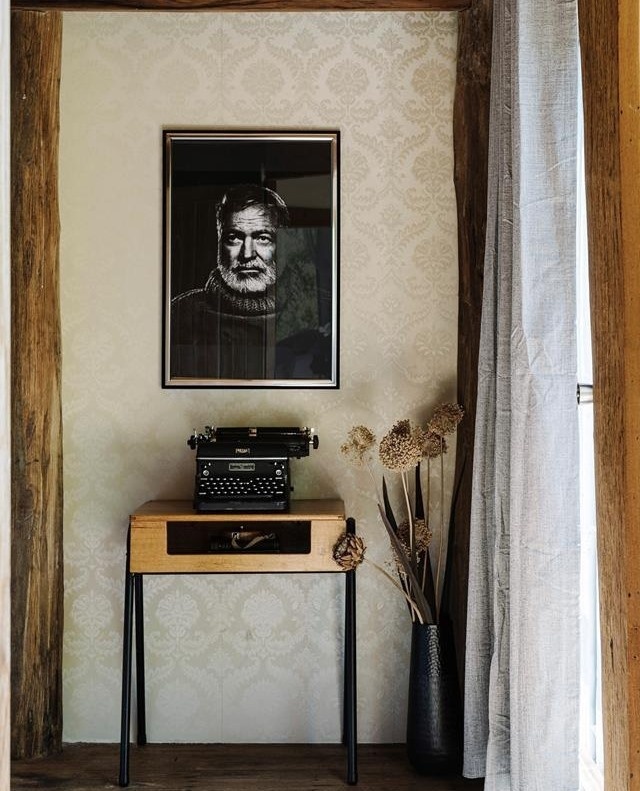 To capitalise on its treehouse spirit and create a "whimsical writer's cabin feel", the owners of this unique home in Victoria's Otway Ranges have looked to Ernest Hemingway for decorating inspiration. They've even dedicated a room to him!⁠
⁠
Tap the link in our bio to see inside. ⁠
⁠
Photography: @marniehawson⁠
⁠
#cabin #timberhome #uniquehomes #treehouse