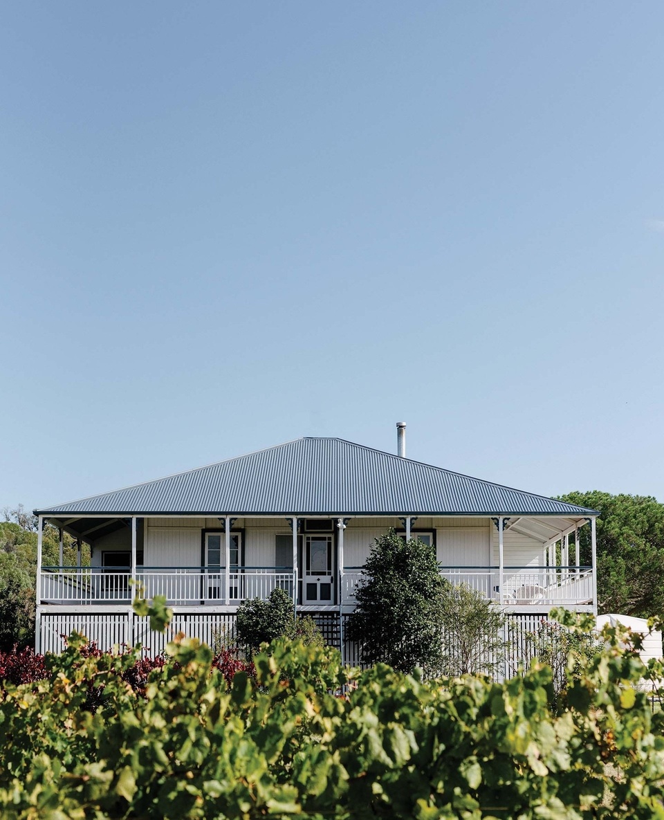 Surrounded by French lavender, agapanthus, and camellias, this high-set, century-old Queenslander marked the perfect rural change for its owners.⁠
⁠
Though previously living in Brisbane, after a short stint in Stanthorpe the family felt themselves drawn back to the country, jumping on the opportunity to purchase a home in Glen Aplin, just 10 minutes away, in 2018. "It was meant to be," Nicki says. "My vision was to create a home away from home for our family."⁠
⁠
Explore the home via the link in bio.⁠
⁠
Photographer: @hannahpuechmarin⁠
Words: @clairemactaggart⁠
⁠
#queenslander #farmhouse #farmhouseexterior #vineyards