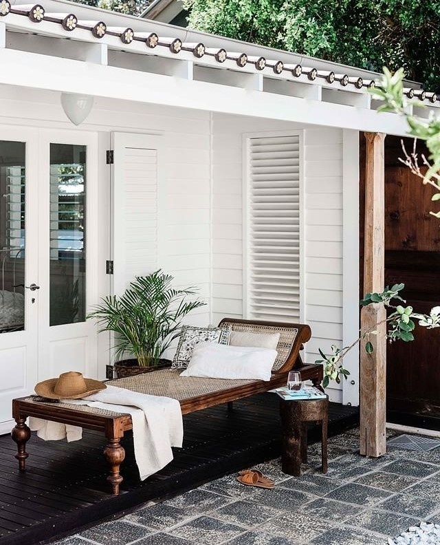 Roof tiles painted with frangipanis complete this breezy outdoor lounging zone at the home of artist Vicki Lemarseny and husband Tony. ⁠
⁠
Eye-catching furniture, homewares and entire walls sourced abroad serve as reminders of the couple's far-flung adventures across south-east Asia. ⁠
⁠
Tap the link in our profile to tour the home.⁠
⁠
Photography: @hannahpuechmarin ⁠
Styling: Cheryl Carr @albertandgrace⁠
⁠
#outdoorliving #coastalliving #coastalstyle⁠
⁠
⁠
⁠
⁠
