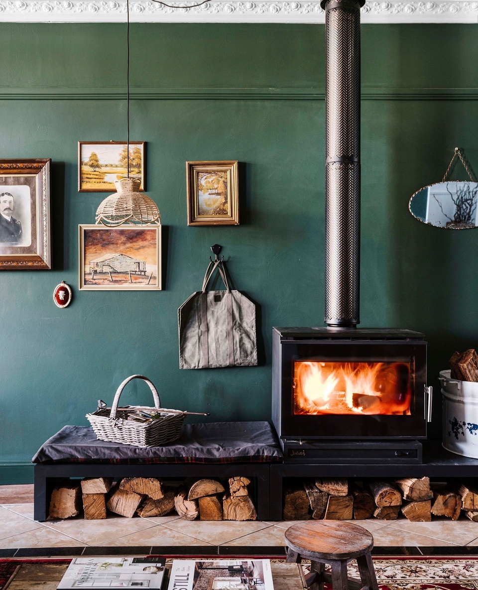 Though most would see an unloved baker's shop, with dingy living quarters in a peeling 1980s palette, all Elise Croker saw was potential.⁠
⁠
With the intent to create a place for visiting family to stay - as well as for her own family to enjoy - Elise used her eye for design to totally transform this once rundown store.⁠
⁠
Step inside via the link in bio.⁠
⁠
Photography: @marniehawson⁠
Words: @hannahjameswords⁠
⁠
#woodfireplace #countryinteriors #vintageart #countryhome