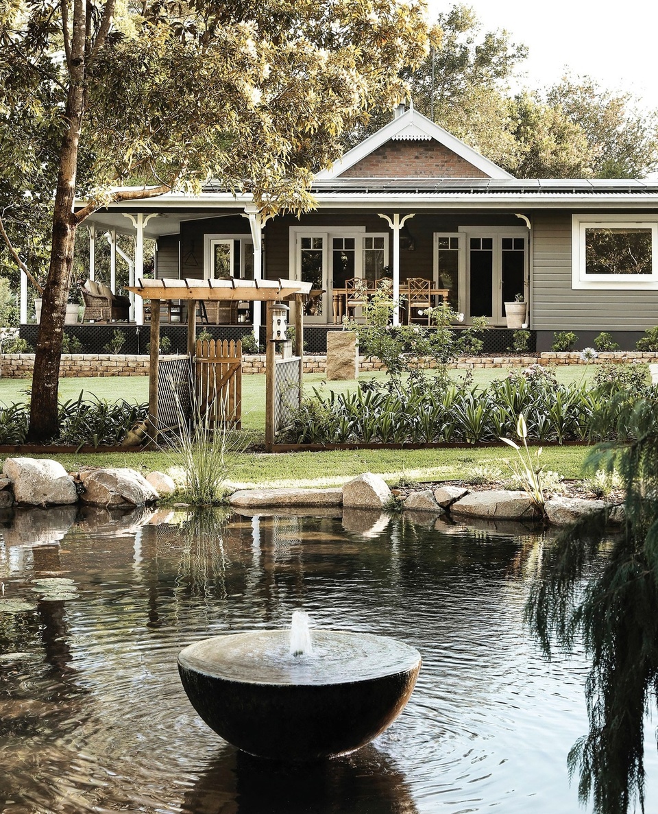 For Heather Hickson, a lack of available holiday homes was more than reason enough to invest in her very own, in the scenic village of Witta 10 minutes' drive north of Maleny.⁠
⁠
While she fell in love with this charming fixer-upper, her husband Garry wasn't so easily convinced. "Thanks to various add-ons over the years, the house was like a rabbit warren; a mix of small spaces and dark hallways," Heather concedes. But the lure of giving the home a well-deserved restoration eventually won out, and now it is a light, bright space that still incorporates many original features.⁠
⁠
Step inside via the link in bio.⁠
⁠
Photography: @anastasiakphotographer⁠
Styling: Lara Cross⁠
Words: @stephaniehopewrites⁠
⁠
#naturalpool #waterfeature #stackstonefireplace #stonefireplace #countrycottage #wittaQLD