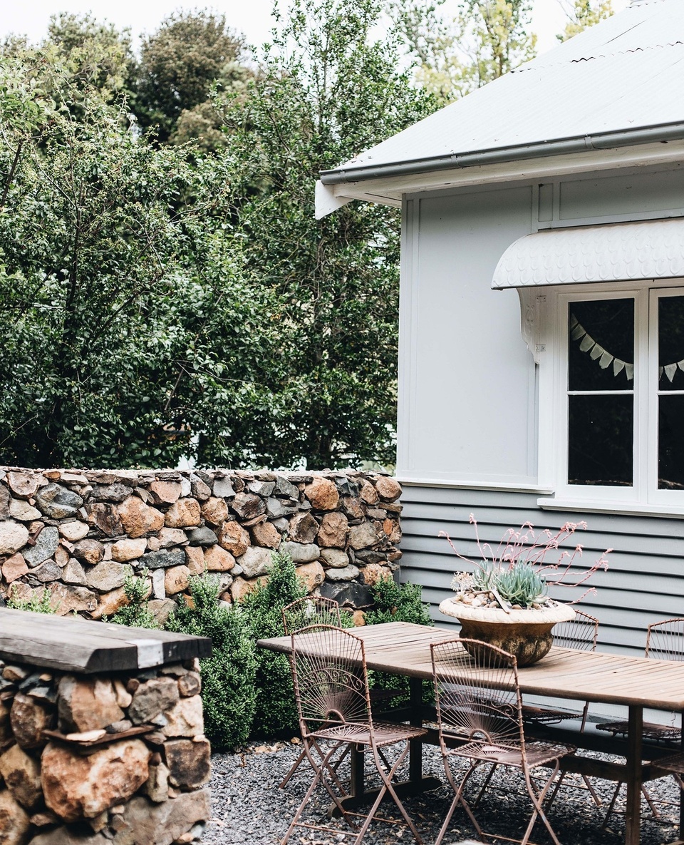 Unquestionably charming, historic Hargan's Cottage is filled with whimsical foraged objects and antique furniture collected over decades – a true reflection of owner Belinda Satterthwaite's lifetime hobbies.⁠
⁠
Connected to another of Belinda and husband Stephen's properties, a converted flour mill, this gorgeous cottage received an update at the loving hands of Belinda after the departure of the couple's children.  "I've always been creative," she says. "It's just something I do – that's just me!"⁠
⁠
Photography: @abbie_melle⁠
Words: @penny.carroll⁠
⁠
#renovatedcottage #carcoarnsw #ruralliving #weatherboard