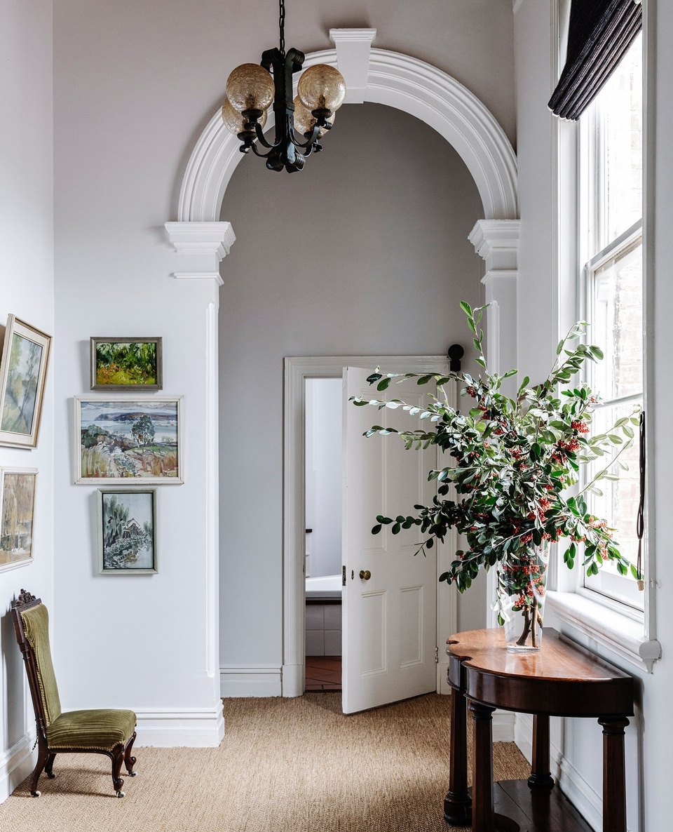 Classic, pared-back and traditional, or full of character, colour and joy; we love a good hallway, and this old converted bank in the regional town of Hay has some of the most beautiful.⁠
⁠
Paying homage to the home's original details was of high priority for owner Sheila, to whom the building is something of a family heirloom; a fact which she wished to both honour and depart from. "It was important to us to make the house feel like ours and not the house I grew up in," Sheila, 37, explains. "Now, it's a jolly coexistence of new furnishings, antiques and us."⁠
⁠
Wander the halls via the link in bio.⁠
⁠
Photography: @marniehawson ⁠
Words: Skye Manson⁠
Design: @m_i_s_s_m_i_t_h⁠
⁠
#homeconversion #historicbuilding #hallwaydecor #haynsw #hallway #entryway