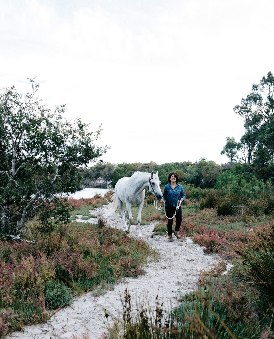 Antoinette Vincent has turned her passion for #nativeplants into a flourishing #nursery on her property in #Esperance in Western Australia. ⁠
⁠
Her days are spent doing what she loves — first, a ride on her #horse Sophie, breakfast and then straight to work. "There's never nothing to do," says Antoinette. ⁠
⁠
Take a tour of the nursery and coastal property via the link in our bio.⁠
⁠
Photography: @marniehawson⁠
⁠
