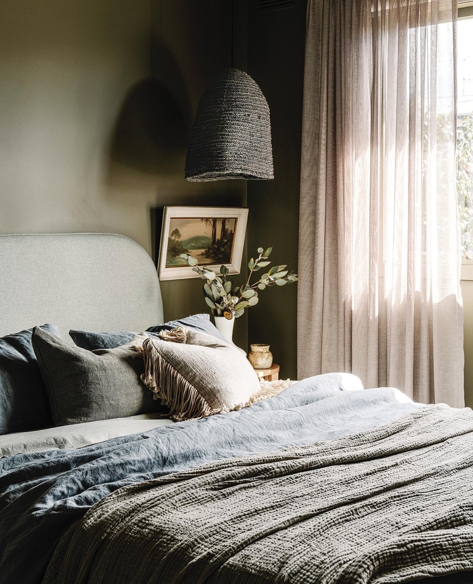 Landscape designer Kathleen Murphy is keeping fond childhood memories alive with this luxurious coastal holiday stay designed to safeguard the future. "I'm planting a tree for each person who stays" she says.⁠
⁠
Located just 10 metres from the beach, the late 1960s 'Inlet House' has been beautifully brought up to date, a sense of sophistication running throughout. We can't think of a better spot for some R&R.⁠
⁠
Step inside via the link in bio.⁠
⁠
Photography: @marniehawson⁠
Styling: @bellebrightproject⁠
Words: @penny.carroll⁠
Location: @inlet_house⁠
⁠
#inverlochvic #airbnb #coastalhome #holidayhome #beachhouse