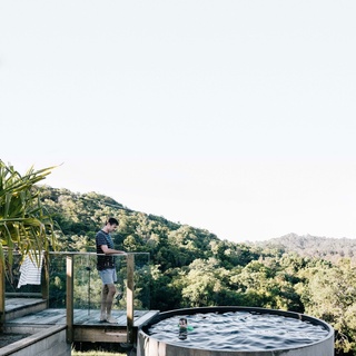After purchasing a picturesque property 19km south of Noosa, QLD, one creative couple set to work building their dream holiday home - on a budget. ⁠
⁠
"We couldn't justify spending much on it and had to remain quite thrifty," says interior designer and former owner, Rachel Luchetti. ⁠
⁠
One stroke of genius was installing a concrete plunge pool, perfect for hot summer days. ⁠
⁠
Once complete, the property, known as The Little Red Barn, became one of the most sought-after holiday homes in the area! ⁠
⁠
Tap the link in our profile to step inside.⁠
⁠
Photography: @marniehawson⁠
Styling: @hannah.brady⁠
Words: Samantha van Egmond