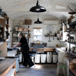 Potter Lydia Cambareri crafts beautiful one-of-a-kind pieces from a century-old railway carriage she converted into a home studio. ⁠
⁠
She spotted the carriage for sale online. "I pondered it for a few days and became obsessed, basically. I couldn't stop thinking about it." ⁠
⁠
To take a tour of the studio and her Blue Mountains home, tap the link in our profile. ⁠
⁠
Photography: @brigidarnottphotography⁠
⁠
#pottery #ceramics #traincarriage #renovation #studio