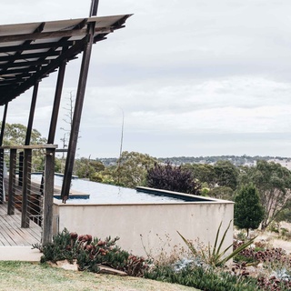 "I want the most extreme juxtaposition that I can come up with: perfect formal elements and then just chaos, really," says garden designer and topiarist, Kurt Wilkinson who experiments with a mix of structured and unstructured plantings at his own property north of Adelaide. ⁠
⁠
Here, the modern lines of the house contrast against the naturalistic selection of "brutally tough plants" designed to withstand hot summers and strong, dry winds.⁠
⁠
Tap the link in our profile to wander through the garden.⁠
⁠
Photography: @abbie_melle⁠
Words: @clairemactaggart