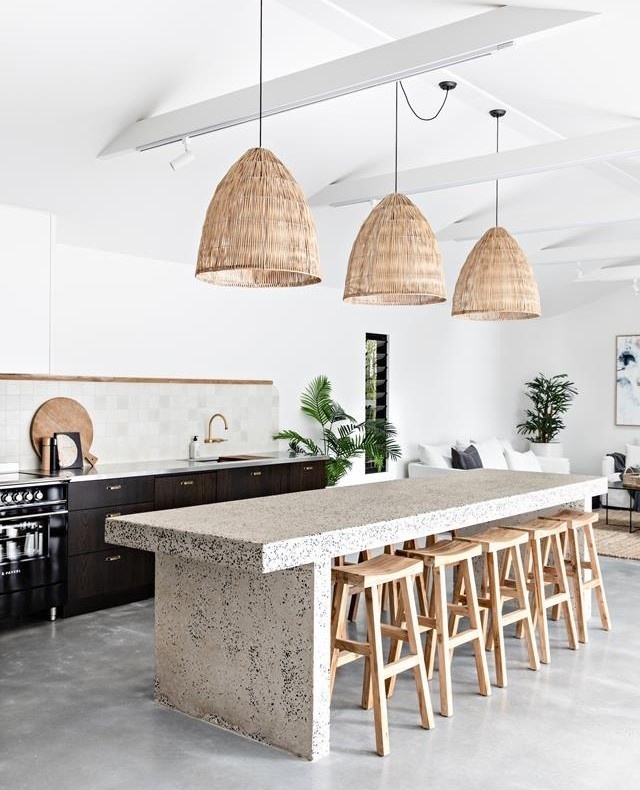 Since selling everyone's favourite South Coast stay, @soulofgerringong, Simone Mathews of @soulhomeaus has been busy creating a new holiday home in #Gerringong, @thepauseaus, which is set to open its doors to guests in October. ⁠
⁠
Tap the link in our bio to see more of the luxe coastal abode. ⁠
⁠
Photography: @the.palm.co⁠
⁠
#NSWSouthCoast #thepause #holidayhome ⁠
