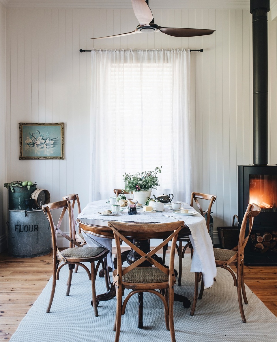 Filled with delightful curiosities, collections of oil paintings, and worn leather armchairs, Goulburn Valley accommodation The Storekeeper's House expertly toes the line between homey and simplistic.⁠
⁠
Although she now shares it with guests, owner Carrie Donaldson was far from removed from the process of this personality-filled cottage's creation. "We bought the house in May 2018 and spent close to three years renovating it," Carrie recalls. "We lived there during lockdowns, and it was comforting being part of a small community during those strange times."⁠
⁠
Take a tour via the link in bio.⁠
⁠
Photography: @abbie_melle⁠
Styling: @leesa_oreilly⁠
Words: @hannahjameswords⁠
Location: @_thestorekeepershouse⁠
⁠
#vintgeartwork #antiquefurniture #retrofurniture #fireplace #countrydiningroom 