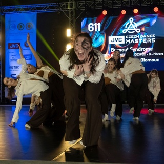 📸 Mystiquez - Burnout Syndrome⁠
⁠
Contemporary choreografie s názvem Burnout Syndrome od dospěláckého týmu Mystiquez na taneční soutěži Czech Dance Masters 2025 😍⁠
⁠
⁠Jestli se ti tento příspěvek líbí ⤵️⁠
⁠
❤️ dej mu lajk ⁠
✍️ napiš do komentářů svoje postřehy⁠
💟 sdílej ho⁠
🏷 sleduj @331dancestudio ⁠
⁠
Nebo si s námi přijď rovnou zatancovat ⤵️⁠
⁠
✅ Taneční lekce v Olomouci: ⁠
👉 www.331.cz/olomouc 👈⁠
⁠
✅ Taneční lekce v Praze:⁠
👉 www.331.cz/praha 👈⁠
⁠
#331dancestudio #olomouc #tanecolomouc #olomoucity #danceolomouc #olomoucdancers #volomouci #kamvolomouci #detiolomouc #tanecprodeti ⁠
#pohybprodeti #krouzkyprodeti #olomouclife #olomouczije #tanec #tance #tanecniskola #tanecnistudio #tanecniskupina #tancovani #dance #tanecnisoutez #tanecnivystoupeni #vystoupeni #choreografie #choreo #cdm #czechdancemasters #joyz #331family