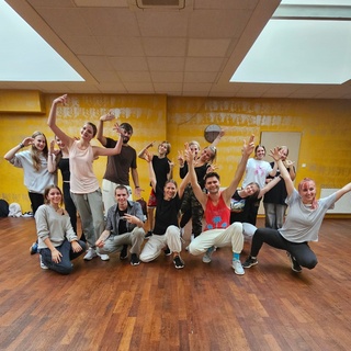 📸 Street Dance Praha⁠
⁠
Nová taneční sezóna odstartovala nejen v Olomouci, ale také v Praze. Věkově neomezený taneční kurz zaměřený na Street Dance pro začátečníky a mírně pokročilé organizujeme ve Studiu Itaka na Vinohradech. A ještě pořád se k nám můžeš přidat 😊⁠
⁠
Jestli se ti tento příspěvek líbí ⤵️⁠
⁠
❤️ dej mu lajk ⁠
✍️ napiš do komentářů svoje postřehy⁠
💟 sdílej ho⁠
🏷 sleduj @331dancestudio ⁠
⁠
Nebo si s námi přijď rovnou zatancovat ⤵️⁠
⁠
✅ Taneční lekce v Olomouci: ⁠
👉 www.331.cz/olomouc 👈⁠
⁠
✅ Taneční lekce v Praze:⁠
👉 www.331.cz/praha 👈⁠
⁠
#331dancestudio #tanecpraha #tanecvpraze #praha #vpraze #prahacity #prahagram #praha_life #akcepraha #akcevpraze #sportpraha #sportvpraze #tanecnilekcepraha #tanec #tance #tanecniskola #tanecnistudio #tanecniskupina #tancovani #streetdance #dance #tanecnilekce #hiphopdance #hiphoptanec #litefeet #housedance #locking #331family ⁠
⁠
⁠

