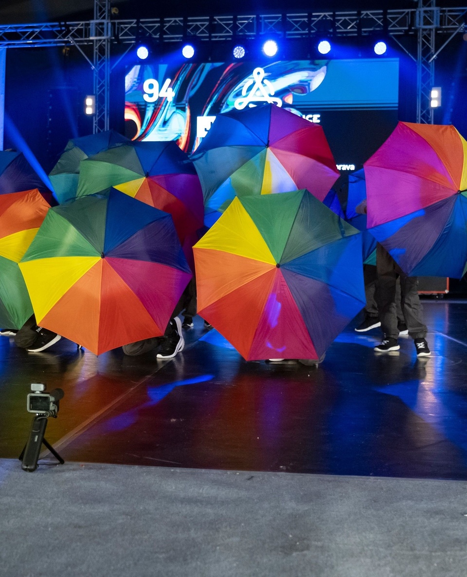 📸 Lil´Gangstas - Feel The Season⁠
⁠
Street show choreografie s názvem Feel The Season od dětského týmu Lil´Gangstas na taneční soutěži Czech Dance Masters 2025 😍⁠
⁠
⁠Jestli se ti tento příspěvek líbí ⤵️⁠
⁠
❤️ dej mu lajk ⁠
✍️ napiš do komentářů svoje postřehy⁠
💟 sdílej ho⁠
🏷 sleduj @331dancestudio ⁠
⁠
Nebo si s námi přijď rovnou zatancovat ⤵️⁠
⁠
✅ Taneční lekce v Olomouci: ⁠
👉 www.331.cz/olomouc 👈⁠
⁠
✅ Taneční lekce v Praze:⁠
👉 www.331.cz/praha 👈⁠
⁠
#331dancestudio #olomouc #tanecolomouc #olomoucity #danceolomouc #olomoucdancers #volomouci #kamvolomouci #detiolomouc #tanecprodeti ⁠
#pohybprodeti #krouzkyprodeti #olomouclife #olomouczije #tanec #tance #tanecniskola #tanecnistudio #tanecniskupina #tancovani #dance #tanecnisoutez #tanecnivystoupeni #vystoupeni #choreografie #choreo #cdm #czechdancemasters #lilgangstas #331family