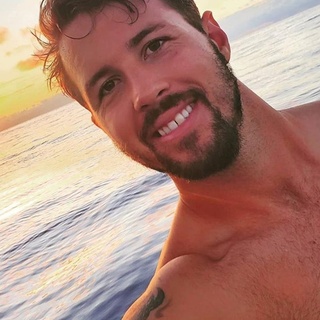 A hunky firefighter took to TikTok to extinguish some inflammatory conspiracy theory claims about the wildfires raging on America's West Coast, and threw off enough sparks to set social media ablaze. Tap link in bio to continue on @EDGEmedianetwork ??⁠
⁠
?️: @dragelruairi ⁠
?: Michael David Clark / Instagram / @wildlandmike