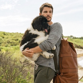 Josh Hartnett has some regrets about some movie roles he didn't play. After star-making turns in "Pearl Harbor" in 2001 and "Black Hawk Down," He was courted to play not one but two superheroes.⁠
⁠
"Hartnett's decision to turn down several likely career-defining roles — most famously, a three-picture deal as Superman and an offer from Christopher Nolan for Batman — has raised eyebrows ever since," reports the Aussie new site new.com.au.⁠
"It opened tons of doors," Gyllenhaal told Willie Geist during an interview for "Sunday Today." "It was crazy. It was amazing. It's defined my career in different ways."⁠
⁠
For Hartnett, not starring in the film is a career disappointment even more than not playing Batman or Superman.⁠
⁠
"I've always wanted to kiss Joaquin, so that's my biggest regret," Hartnett joked.⁠
⁠
Tap link in bio to continue on @EDGEmedianetwork⁠
?️‍???⁠
⁠
?: joshhartnettofficial / Instagram