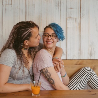 Creating a rainbow oasis of diversity and inclusion in a hostile environment — sometimes violently so — is what LGBTQ bars have always been about. In past decades such an establishment would often operate on the fringes of the law, with police raids and being outed in the media a constant threat. Yet, they were also spaces of connection, community, and, especially in the '80s with the advent of AIDS, political activism. But where are LGBTQ people who want to drink less — or not drink at all — supposed to go? It's a question that concerns more and more people as they seek sober avenues that empower and fulfill, especially if they are in recovery. The answer: Queer-owned cafes, tea houses, creative community spaces both online and in the real world — even high-end chocolate shops. Such sober queer spaces do exist; they are gaining ground (even despite the COVID-19 pandemic), and they're bringing new visibility with them. It's a trend that's been gathering momentum for a few years. In 2020, NBC News reported on how alcohol-alternative LGBTQ spots were popping up across the nation in unexpected locales — from the online Sis Got Tea in Louisville, Kentucky, to the brick-and-mortar Queer Chocolatier in Muncie, Indiana. Tap link in bio to continue on @EDGEmedianetwork ?️‍?☕ (?️: Kilian Melloy / @dragelruairi, ?: Getty)
