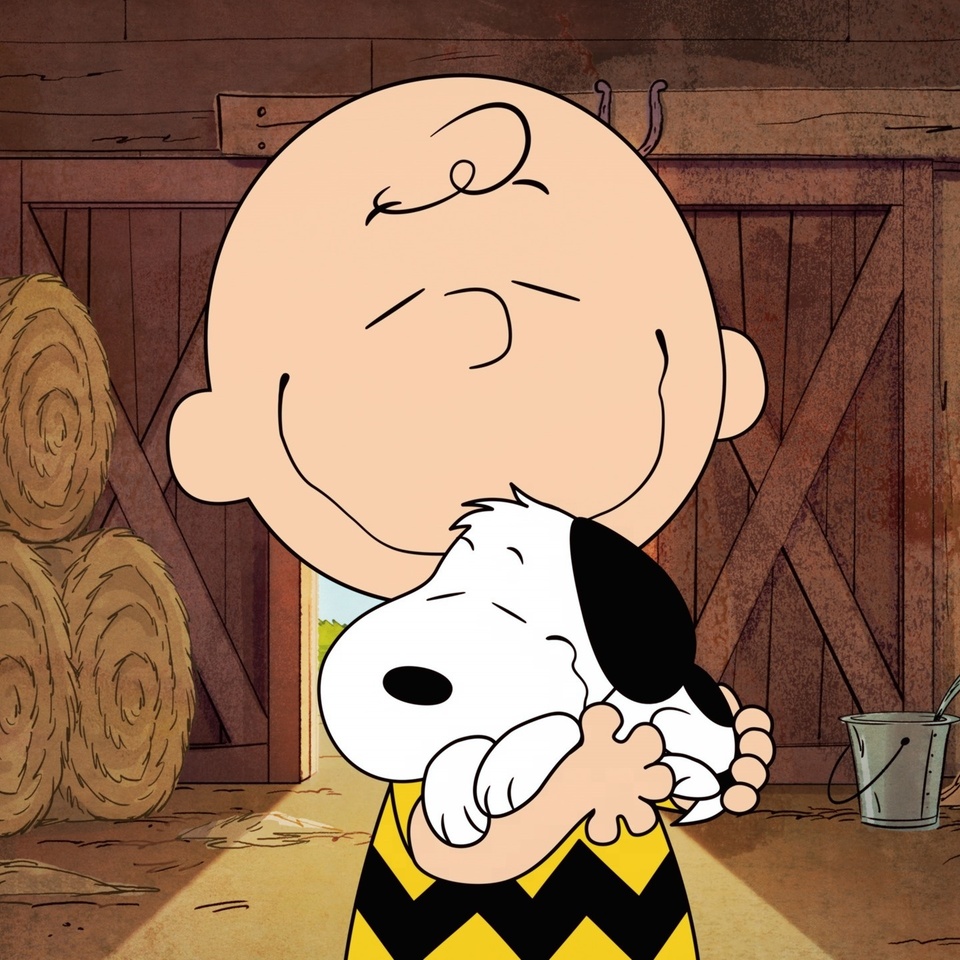 Charles Schulz's beloved "Peanuts" characters have been at the cornerstone of entertainment for several generations, and in the gang's latest iteration the "real" star is getting his own shot in the spotlight. AppleTV+'s "The Snoopy Show" premiered world-wide on the subscriber streaming service last week. Given the appetite for some "feel good" content given the state of the world, this is just the scratch needed to satisfy the itch for some happy-go-lucky toons! There's always been an air of mystery surrounding Snoopy. Charlie Brown's pet companion is no ordinary beagle, and he often "out cools" Chuck and any of the Peanuts gang, even Lucy. When he's not battling the Red Baron high in the skies, Snoopy is skipping and dancing to jazz and making light of just living right. He's content and finds joy in the simplest of things, especially those that inspire his imagination. Along with his sidekick, Woodstock, Snoopy has often proven that there isn't anything he can't set his mind on doing and accomplish. Each episode of the all-new adventures is comprised of three seven-minute nuggets based on the comic series, reminiscent of the animation that has kept us fans for seven decades, but with a contemporary spin that will appeal to new and old audiences alike. "The Snoopy Show" is everything you remember about first falling in love with Charles Schulz's creation, and more. Tap link in bio to read more of EDGE's review on @EDGEmedianetwork ?⁠
⁠
?: The Snoopy Show / Apple TV+⁠
?️: JC Alvarez