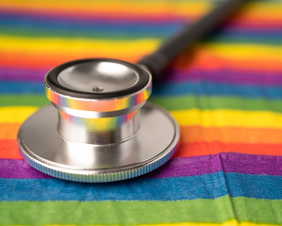 A male nurse in Canada committed "professional misconduct" in having "solicited unneeded intimate sexual history details" from gay patients, the British Columbia newspaper TriCity News reports. The conduct of Paul Perry at two clinics in Vancouver, Canada, came under scrutiny by the B.C. College of Nurses and Midwives. A panel determined that Perry had asked for "detailed and personal sexual histories from clients when not needed," as well as "information about past sexual, physical or psychological trauma." In probing patients' histories of abuse and trauma, the panel said Perry "may have further traumatized a client" and he "had not referred clients to appropriate supportive services in those cases" and was "found incompetent in providing psychological counseling to patients when not qualified to do so." The panel's ruling noted that Perry had been"employed in the health authorities' prevention program with the specific mandate to work with the vulnerable and high risk population of men-who-have-sex-with-men ('MSM') and said that the "level of detail": Perry sought from the patients "was not clinically indicated and was contrary to the goals and/or mandate of the MSM program". The panel specified that Perry had "recorded sexual histories in patient records using non-clinical descriptions" such as "fisting" and "bottoming," the article said, with the terms being described as "inappropriate nonclinical descriptors". Tap link in bio to continue on @EDGEmedianetwork ?️‍?? (?: Getty, ?️: Kilian Melloy / @dragelruairi )