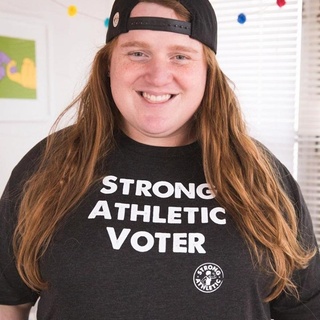 A transgender athlete who says that she was denied the chance to pursue her Olympic ambitions is now suing USA Powerlifting because the organization refused to allow her to compete, NBC News reports. "Powerlifting is a sport of empowerment pushing through adversity and seeing what our bodies can do," declared power lifted JayCee Cooper, who was denied the chance to compete in 2019. "As a trans person this took on additional meaning because our bodies are so politicized and demonized regularly." The suit, filed Jan. 12 on Cooper's behalf by the advocacy group Gender Justice, contends, "in banning Cooper and other trans athletes, USA Powerlifting, or USAPL, is in violation of the Minnesota Human Rights Act," NBC News said. Gender Justice legal director, Jess Braverman said in a statement that "Trans women belong in women's sports," before asserting that "USA Powerlifting's ban on transgender athletes is not only illegal, it's also rooted in outdated gender stereotypes that harm all women athletes." Tap link in bio to continue on @EDGEmedianetwork ?️‍???‍♀️⁠
⁠
?️: Kilian Melloy / @dragelruairi ⁠
?: JayCee Cooper / Instagram / @jayceeisalive