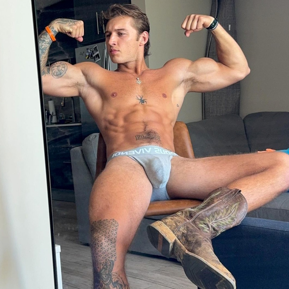 @rippedjosh_, the rising star on @TikTok whose fiery @OnlyFans content is just a click away! ⁠
⁠
Josh isn't just about the looks; he's also shaping conversations around bisexuality and queerness in his playful yet poignant videos. ⁠
⁠
From steamy morning routines to tongue-in-cheek humor about his experiences, each post offers a unique blend of hot takes and cool vibes. ⁠
⁠
Watch as he confidently embraces his identity, encouraging others to express their true selves without fear. ??⁠
⁠
?️ Save and share this post.⁠
? Tap our link in bio to read more⁠
? @EDGEmedianetwork⁠
?: @rippedjosh_