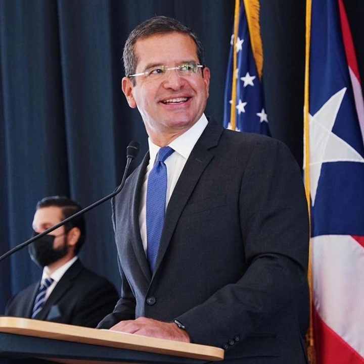 The newly-installed governor of Puerto Rico has declared a state of emergency due to intense anti-trans and misogynistic violence, CNN reports. The epidemic of lethal violence targeting trans and cisgender women has been ongoing for years, but has worsened in the wake of the devastation wrought by Hurricane Maria in 2017 and, more recently, the toll the COVID-19 pandemic has taken, CNN noted. 2020 was an especially deadly year. "At least 60 direct and indirect femicides were reported in Puerto Rico" last year, CNN noted. The number included the murders of six trans women. Calls for the government to put together a meaningful response have also been ongoing for years. The new governor, Pedro Pierluisi, "announced an executive order aimed at preventing and protecting against gender-based violence through a number of programs," CNN reported. The governor's office released a statement on Jan. 24 announcing the state of emergency, which it said would last until June 30, 2022, ABC News reported. "For too long vulnerable victims have suffered the consequences of systematic machismo, inequity, discrimination, lack of education, lack of guidance and above all lack of action," Gov. Pierluisi said in the statement. Pierluisi called for gender "equity" and "an educational approach to teach our boys and girls that every human being has to be respected," ABC News reported. Tap link in bio to continue on @EDGEmedianetwork ?️‍?⁠
⁠
?: Pedro Pierluisi / Instagram⁠
