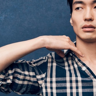 Perfect in plaid - here are some of our favorite looks of the season, including fresh takes from brands like J Crew, Uniqlo, Gender Free World, AMI and more. Tap link in bio to continue on @EDGEmedianetwork ?⁠
⁠
?️: @wexlerwrites⁠
?: @jcrewmens