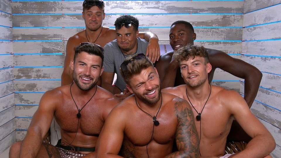 The British reality series "Love Island," formerly deemed "unsuitable" for same-sex romance, now seeks non-binary and LGBTQ+ contestants, UK newspaper the Daily Mail reported. "This year's 'Love Island' is set to be its most diverse yet, as it has been reported that the show's bosses are actively encouraging non-binary Islanders to apply," the article specified. British newspaper The Sun detailed that "Potential contestants asked to specify their gender on the application form are given the options of male, female, non-binary, prefer not to say, or prefer to self-describe. "They can also describe their sexual orientation as straight, gay, lesbian, bisexual or other." The Sun recalled that the show's producers "have been criticized for a lack of diversity and going for unrealistic body types." Fans have heard that the show was reforming and becoming more diverse before; prior to the start of last year's season, the ITV program was reportedly "accepting applications... from both gay and straight singletons," as UK tabloid the Daily Star reported at the time.⁠
⁠
Tap link in bio to continue on @EDGEmedianetwork⁠
????⁠
?️: Kilian Melloy / @dragelruairi ⁠
?: Love Island / CBS