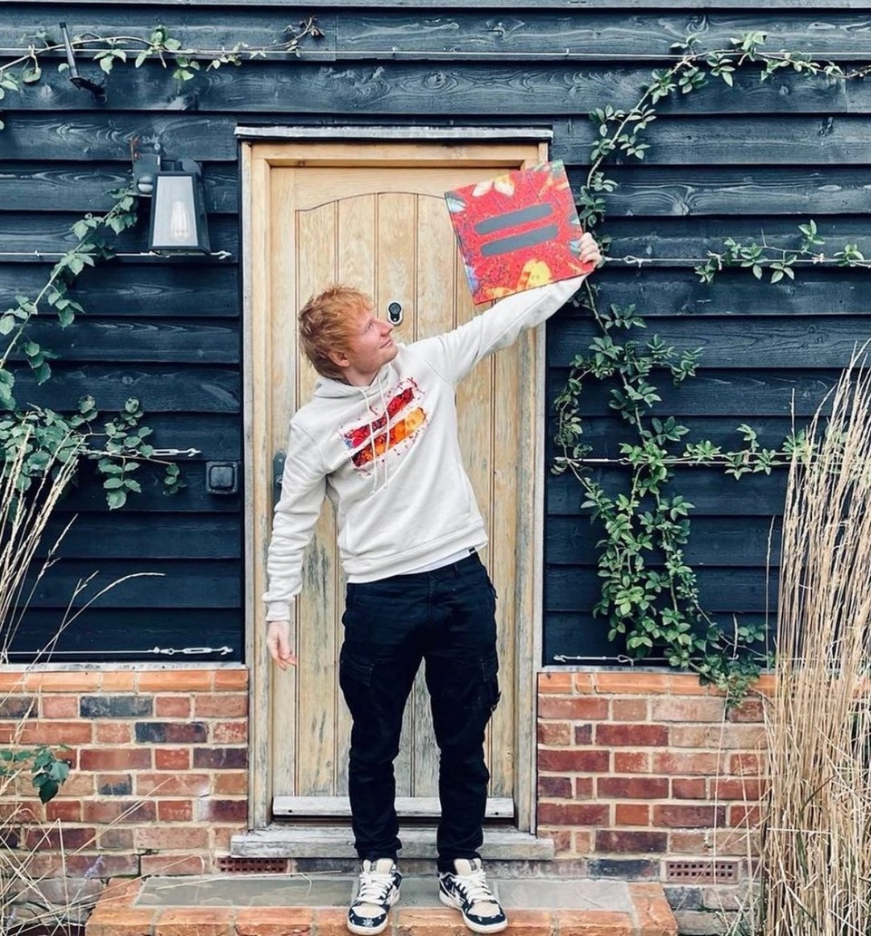 If you ever got a gay vibe from Ed Sheeran, there was a good reason. He felt so as well, or thought he did. In an interview with the Dutch podcast Man. Man. Man, Sheeran discussed his masculinity, saying, the Daily Mail writes, "he once thought he was gay because he was so in touch with his feminine side."⁠
⁠
"I have a definite feminine side, to the point that when I was a kid I thought I was gay for a bit," the 30-year old pop star told the podcast.⁠
⁠
"I definitely have a big feminine side. I love musical theater, I love pop music, I love Britney Spears."⁠
⁠
Discussing his masculinity, he said, "My masculine side probably stops at drinking beer and watching football...  I am not a hugely masculine person anyway. I am not a car guy. I like a nice car, but I'm not a car guy."⁠
⁠
In his personal life, Sheeran married his childhood in 2019 school friend Cherry Seaborn, 29, and the couple has a one-year-old child Lyra. In the podcast, he says his relationship changed his perception of life.⁠
⁠
"My wife is super pro-women, femininity, and as soon as we started dating, my life shifted to that. She plays in a female hockey team, we hang out with them all the time. It's very much women empowerment; she works a very high-level job at the top of her field."⁠
⁠
?: Ed Sheeran / @teddysphotos