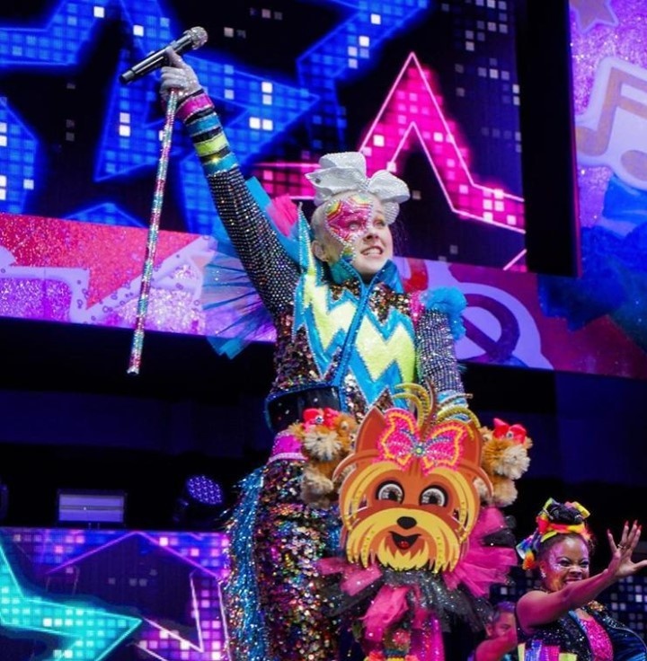 After coming out earlier this year, YouTube star JoJo Siwa is reflecting on her decision in a new interview with People Magazine. She explained she's "figuring out" how she identifies. "I still don't know what I am," she said. "I want to figure it out. I have this joke. Her [JoJo's girlfriend] name is Kylie. So, I say that I'm Ky-sexual. "I don't know... bisexual, pansexual, queer, lesbian, gay, straight," she added. "I always say gay because it kind of covers it — or queer, because I think the key word is cool." Siwa continued: "I like queer. Technically I would say that I am pansexual, because that's how I have always been my whole life is just like, my human is my human." She also told People that the negative comments did impact her, and she had trouble sleeping for three days. Nevertheless, she's since found peace. "I don't want people to watch my videos or buy my merchandise if they aren't going to support not only me but the LGBTQ community," she explained. Siwa went on to say how happy she currently is. "For the first time, personally, I am like, whoa, happiness," she said. "I am so proud to be me." Tap link in bio to continue on @EDGEmedianetwork ??? (?: JoJo Siwa / Instagram)