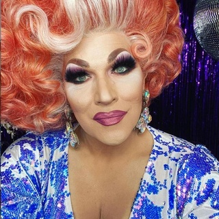 Join self-proclaimed workhorse queen and celebrity housewife Mrs. Kasha Davis for an intimate conversation about the power of drag and overcoming addiction. Presented in collaboration with groundbreaking treatment center Recovery Unplugged, each episode of EDGE Media Network's "Living Sober" series welcomes role models from the LGBTQ community to share their stories of success and sobriety. Mrs. Kasha Davis (MKD) competed on Season 7 of Emmy Award-winning "RuPaul's Drag Race," and has remained in the spotlight ever since. MKD has toured the country and throughout Europe, written two children's books, and now brings her passion for spreading the message of love and acceptance to a new children's TV show in development, "Imagination Station." Recovery Unplugged's alumni coordinator Michael Alvarez joins MKD to share strategies and success stories for long-term sobriety. With locations in Texas, Florida, Tennessee, and Virginia, Recovery Unplugged harnesses the power of music to blaze new trails in drug and alcohol treatment. Tap link in bio to continue on @EDGEmedianetwork ???(?️: Matthew Wexler / @wexlerwrites, ?: Mrs. Kasha Davis / @mrskashadavis)