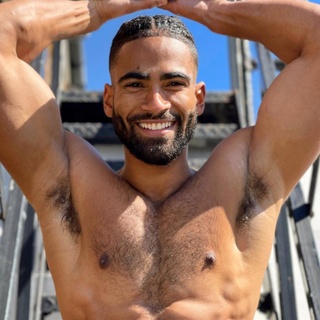 Handsome models are everywhere on Instagram, but standing out requires a unique twist or creative flair. Enter @shomarifrancis, who fits this description as well as one of his cozy sweaters or summer trunks.⁠
⁠
Francis has been dazzling us for three years, sharing his journey on Twitter, Instagram, and YouTube. Beyond his captivating looks, he offers a deeper, more philosophical view on life and modeling.⁠
⁠
One of Francis's secrets to staying grounded is his deep breathing regimen, which he shares in a soothing YouTube video. He talks about the importance of inner rhythm and how simple practices can enhance our mental and physical health.⁠
⁠
Francis’s Instagram is a treasure trove of visual delights. From a classy thirst trap in an open purple shirt to acrobatic poses among pink flowers, he constantly reinvents himself. ⁠
⁠
?️ Save and share this post.⁠
? Tap our link in bio to read more⁠
? @EDGEmedianetwork⁠
?: @shomarifrancis