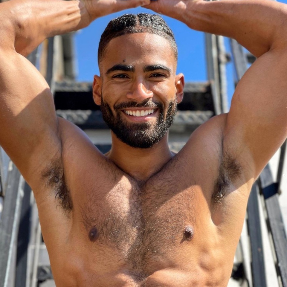 Handsome models are everywhere on Instagram, but standing out requires a unique twist or creative flair. Enter @shomarifrancis, who fits this description as well as one of his cozy sweaters or summer trunks.⁠
⁠
Francis has been dazzling us for three years, sharing his journey on Twitter, Instagram, and YouTube. Beyond his captivating looks, he offers a deeper, more philosophical view on life and modeling.⁠
⁠
One of Francis's secrets to staying grounded is his deep breathing regimen, which he shares in a soothing YouTube video. He talks about the importance of inner rhythm and how simple practices can enhance our mental and physical health.⁠
⁠
Francis’s Instagram is a treasure trove of visual delights. From a classy thirst trap in an open purple shirt to acrobatic poses among pink flowers, he constantly reinvents himself. ⁠
⁠
?️ Save and share this post.⁠
? Tap our link in bio to read more⁠
? @EDGEmedianetwork⁠
?: @shomarifrancis