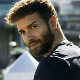 In a heartfelt Instagram post, Pablo Alborán came #out as #gay last week. Tap link in bio to read more on @EDGEmedianetwork ?️‍?⁠
⁠
?: Pablo Alborán / Facebook