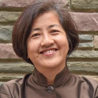President Biden nominated Chantale Yokmin Wong to serve as U.S. Director of the Asian Development Bank, ranking as Ambassador, making her the first openly gay woman to hold such a position, reported The Hill. The White House announced last week plans to nominate Wong to serve as U.S. Director of the Asian Development Bank, with the rank of Ambassador. "Wong is also the first LGBTQ person of color to be nominated for an ambassador-level position, according to the LGBTQ Victory Institute," reports The Hill. "Wong was appointed by former President Clinton to serve on the Board of Directors at the Asian Development Bank, where she represented the U.S. as the alternate executive director. Former President Obama later appointed her to serve as vice president for the administration and finance and chief financial officer at the Millennium Challenge Corporation." The White House described Wong as a "leading authority in international development policy with over 30 years of experience in the multi-disciplinary field that includes finance, technology, and the environment." She has held senior appointments in the Office of Management and Budget, Treasury, NASA, and the Environmental Protection Agency. Tap link in bio to continue on @EDGEmedianetwork ?️‍??? (?️: Emell D. Adolphus / @goodnightdetroit / ?: Chantale Yokmin Wong / Facebook)