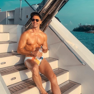 Last month Aussie footballer Josh Cavallo came out in an emotional video he called "Josh's Truth." Sent via social media, Cavallo said, "There's something personal that I need to share with everyone: I'm a footballer, and I am gay."⁠
⁠
This week Cavallo opened up about why he chose October 27 to come out, and the out ex-football star who inspired him to make the move in an interview with the Aussie newspaper The Herald Sun. (Note: story behind a paywall.)⁠
⁠
Choosing the 27th was not just a coincidence. "Cavallo wears the number 27 for the Adelaide Reds, and the 27th is his parents' wedding anniversary," the Daily Mail said. "Cavallo's treasured grandfather also died on the 27th a few years ago, making it a special number for the family."⁠
⁠
He added that it was a conversation with ex-football star, Britisher Thomas Beattie, that helped him be confident enough to come out. Beattie had offered Cavallo some advice via Instagram.⁠
⁠
Tap link in bio to continue on @EDGEmedianetwork⁠
???️‍?⁠
⁠
?: iamthomasbeattie / Instagram